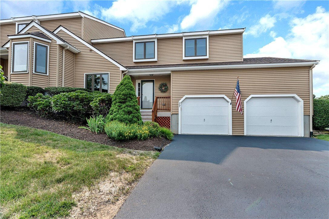 Condo in Cumberland, Rhode Island, United States 1 - 18458418