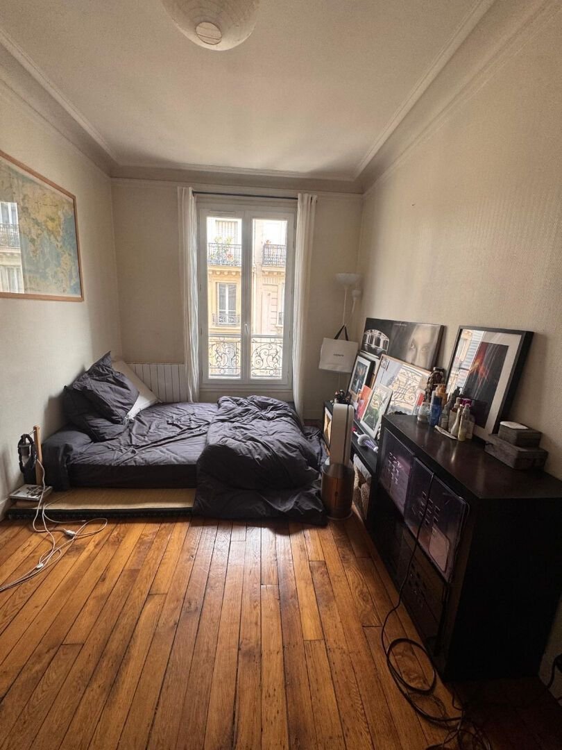 Apartment in Montorgueil-Saint Denis, Paris 2e Arrondissement, Paris 3 - 18456804