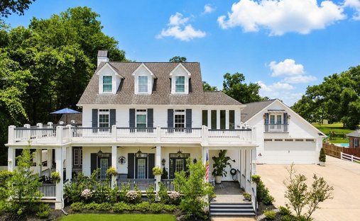 House in Saint Amant, Louisiana, United States 1