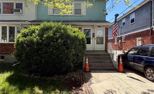 House in New York, New York, United States 1