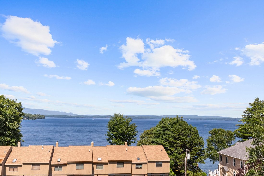Condo in Gilford, New Hampshire, United States 2 - 18459974