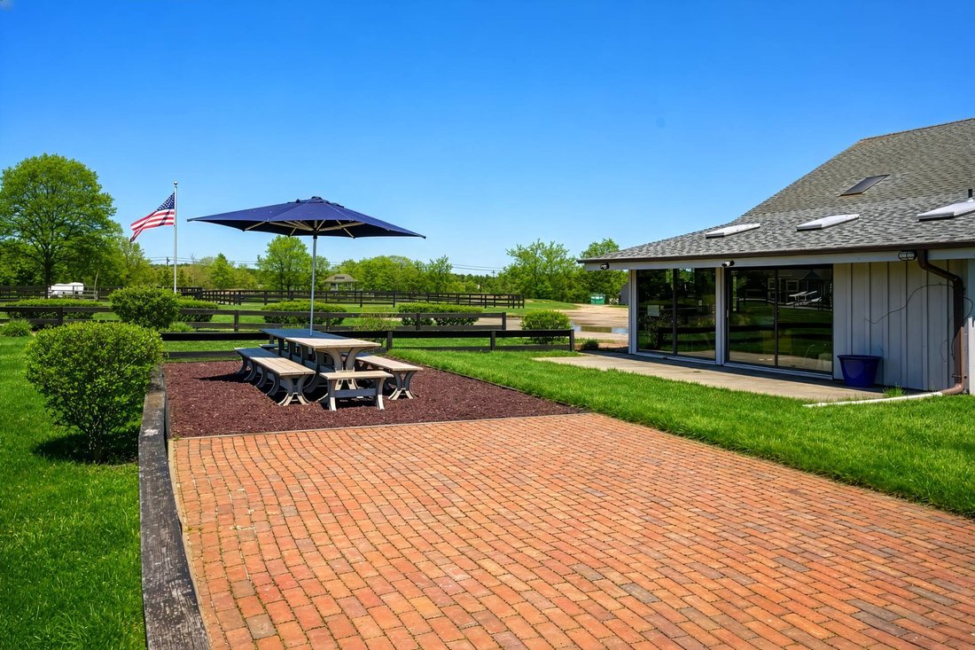 Land in East Quogue, New York, United States 5 - 18468867