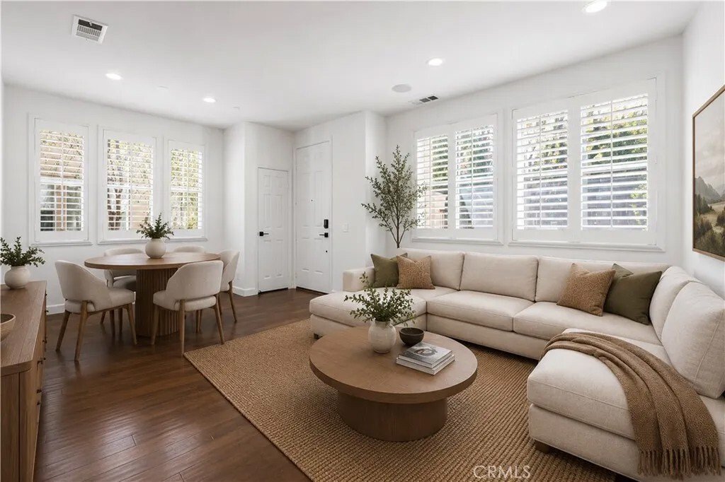 Condo in Irvine, California, United States 4 - 18459020