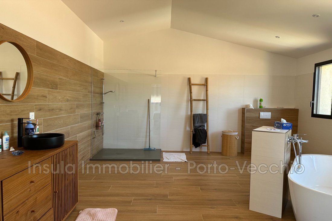Villa in Porto-Vecchio, Corsica, France 5 - 18457016