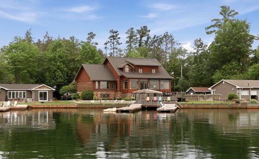 Maison à Sault-Sainte-Marie, Ontario, Canada 1