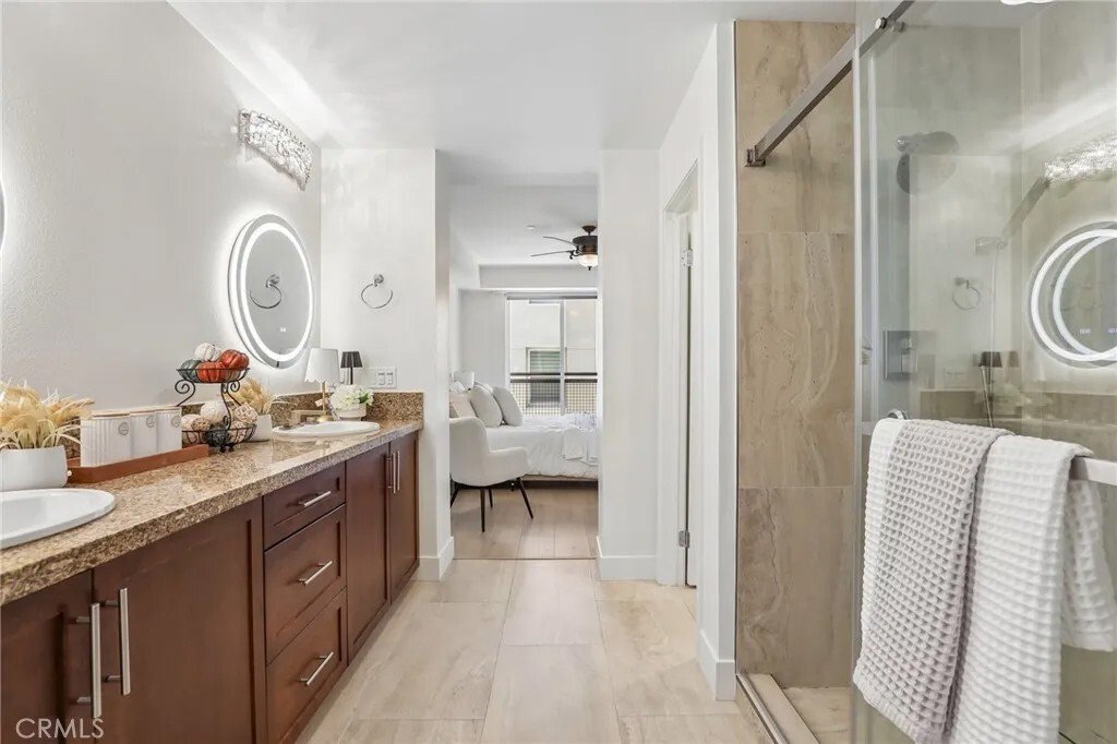 Townhouse in Irvine, California, United States 5 - 18459114