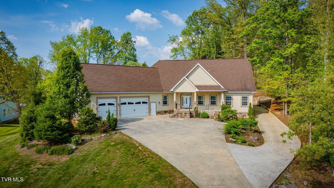 House in Elizabethton, Tennessee, United States 1 - 18460034