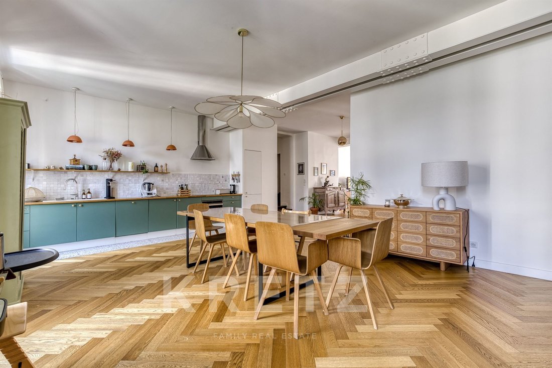 Apartment in Cinq Avenues, 4e Arrondissement, Marseille 5 - 18467749