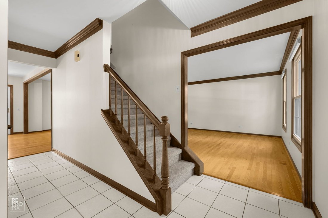 House in Bolingbrook, Illinois, United States 2 - 18463898