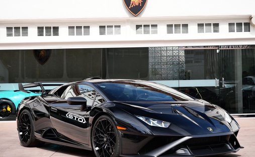 2023 Lamborghini Huracan STO Base in Beverly hills, CA, United States 1