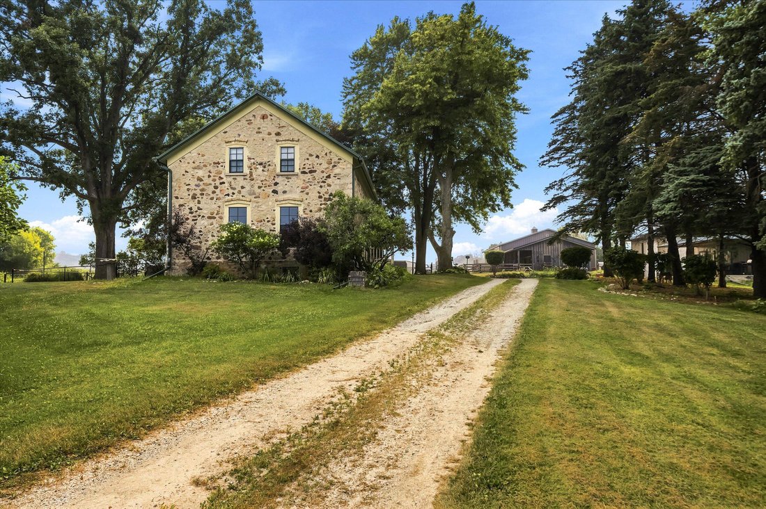 House in Sheboygan, Wisconsin, United States 5 - 18464002