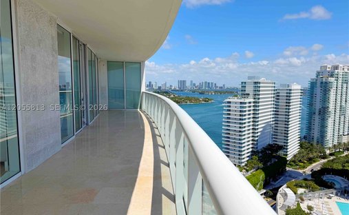 Condo in Miami Beach, Florida, United States 1