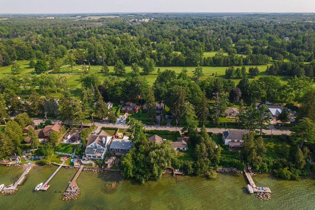 Georgina, Ontario, Canada 5 - 18458155