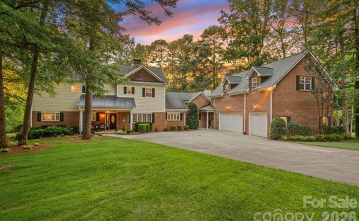 House in Mooresville, North Carolina, United States 1
