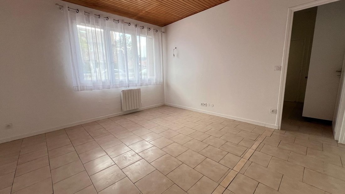 Apartment in Forêt, Saint-Germain-en-Laye, France 2 - 18466131