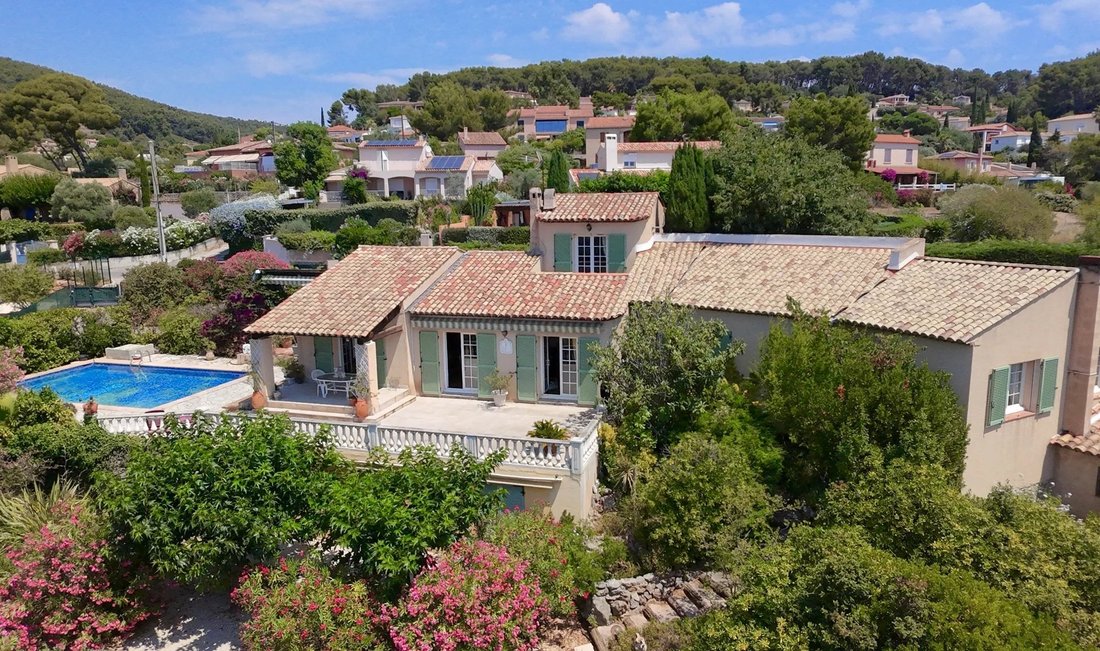 House in Centre Ville, Carqueiranne, France 1 - 18457986