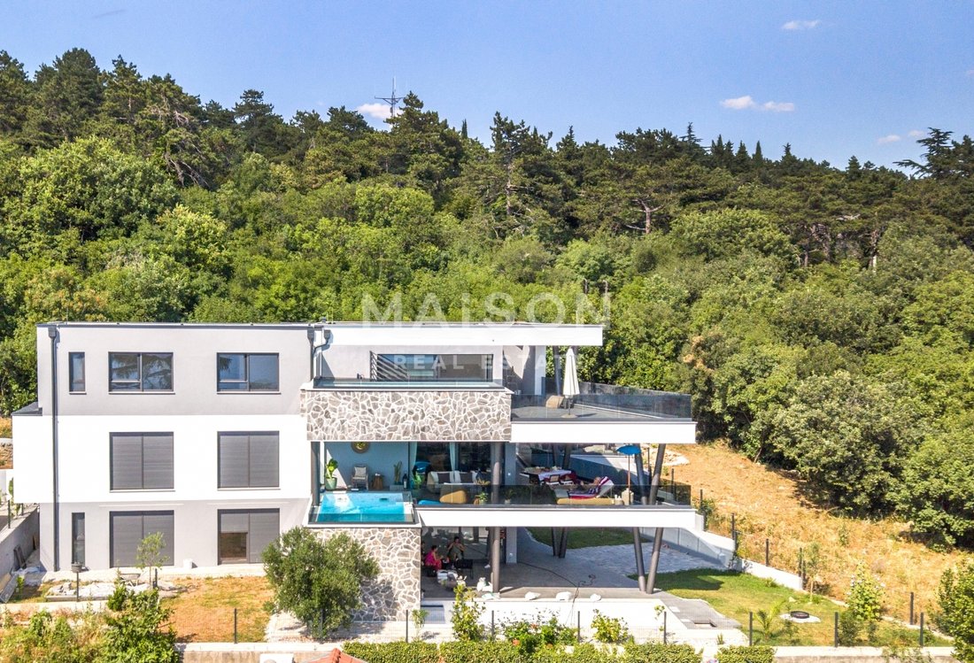 Apartment in Mjesni odbor Brascine-Pulac, Grad Rijeka, Primorje-Gorski Kotar County 1 - 18460554