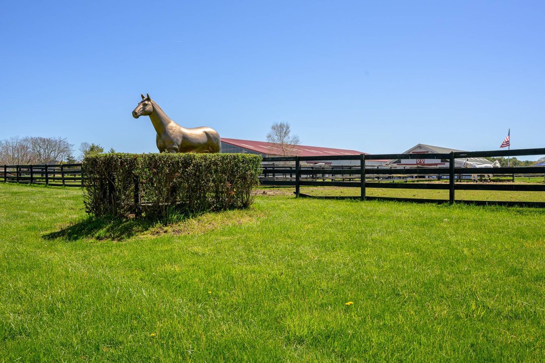 Land in East Quogue, New York, United States 2 - 18468867