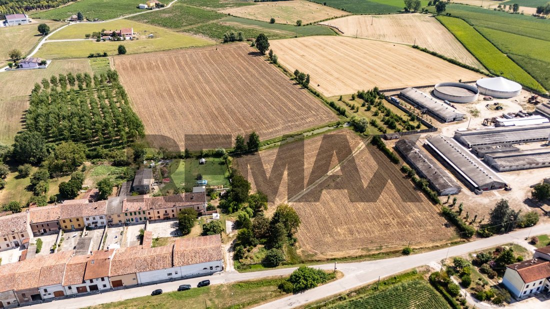Land in Commessaggio, Lombardy, Italy 5 - 18464906