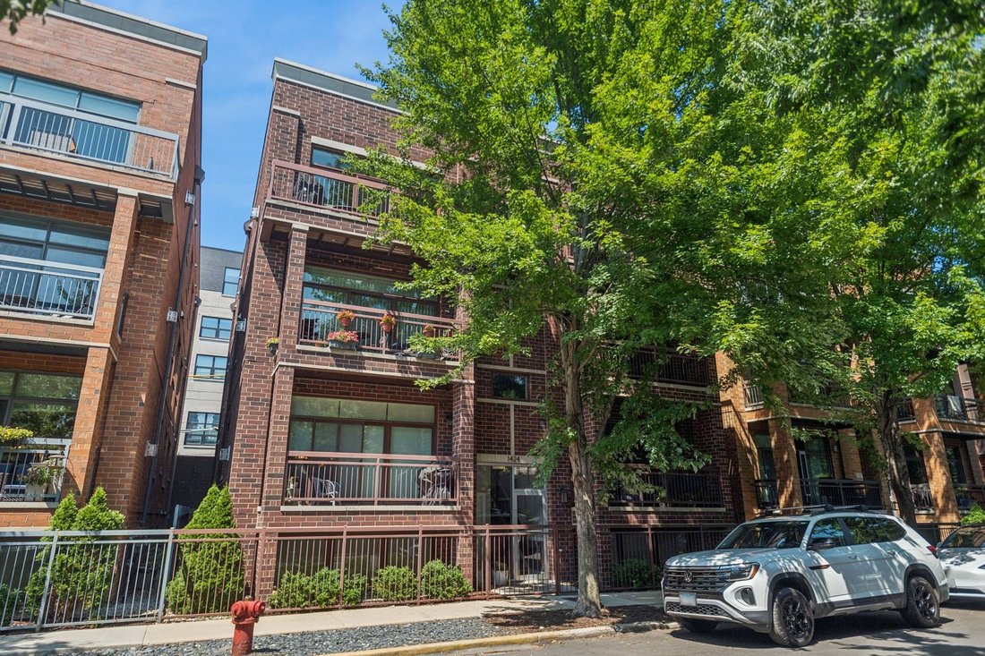 Condo in Chicago, Illinois, United States 1 - 18459550