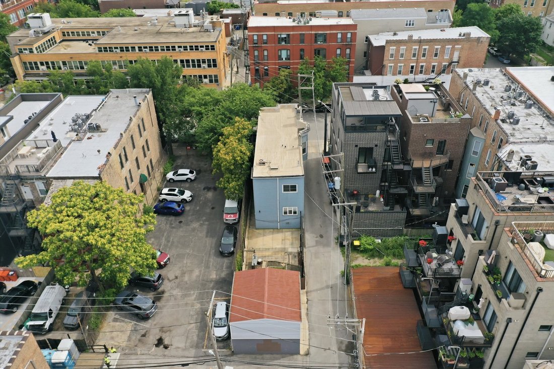 Chicago, Illinois, United States 4 - 18459574