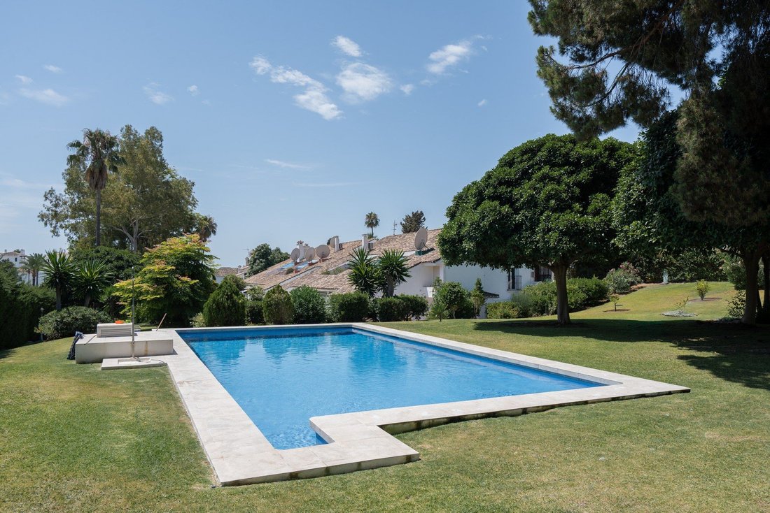 Apartment in Puerto Banus, Marbella, Spain 5 - 18465605