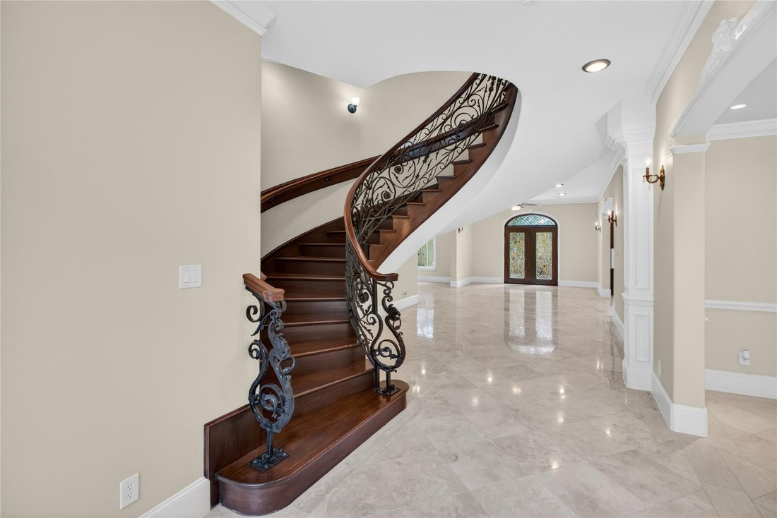House in Houston, Texas, United States 5 - 18465713