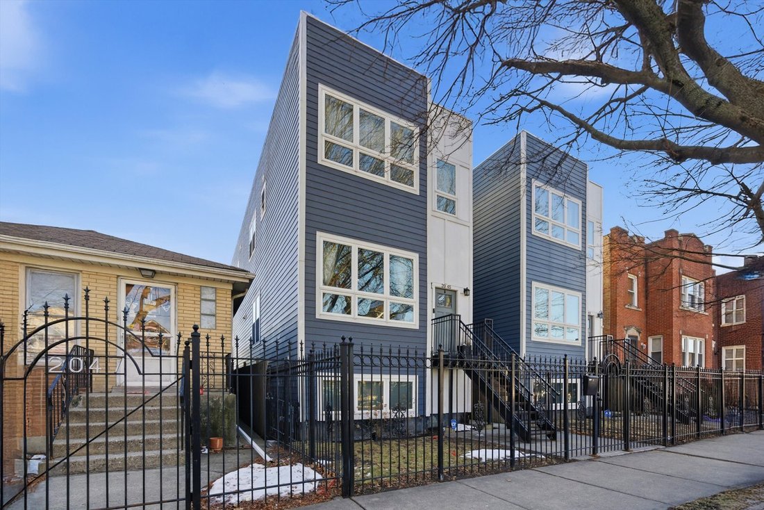 House in Chicago, Illinois, United States 2 - 18465859