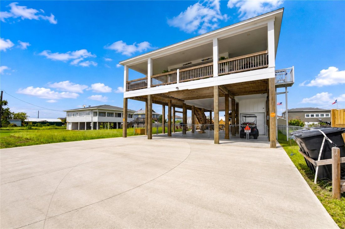 House in Bolivar Peninsula, Texas, United States 3 - 18465724