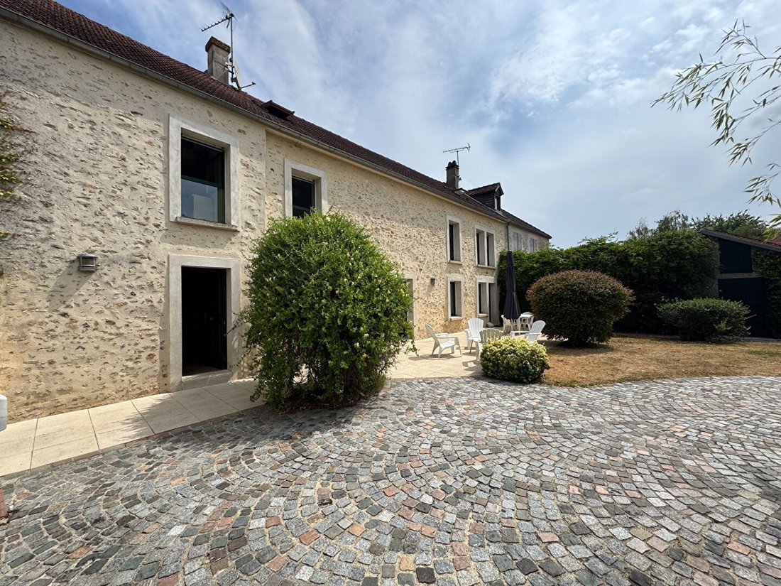 House in Villiers-le-Mahieu, Ile-de-France, France 4 - 18468163