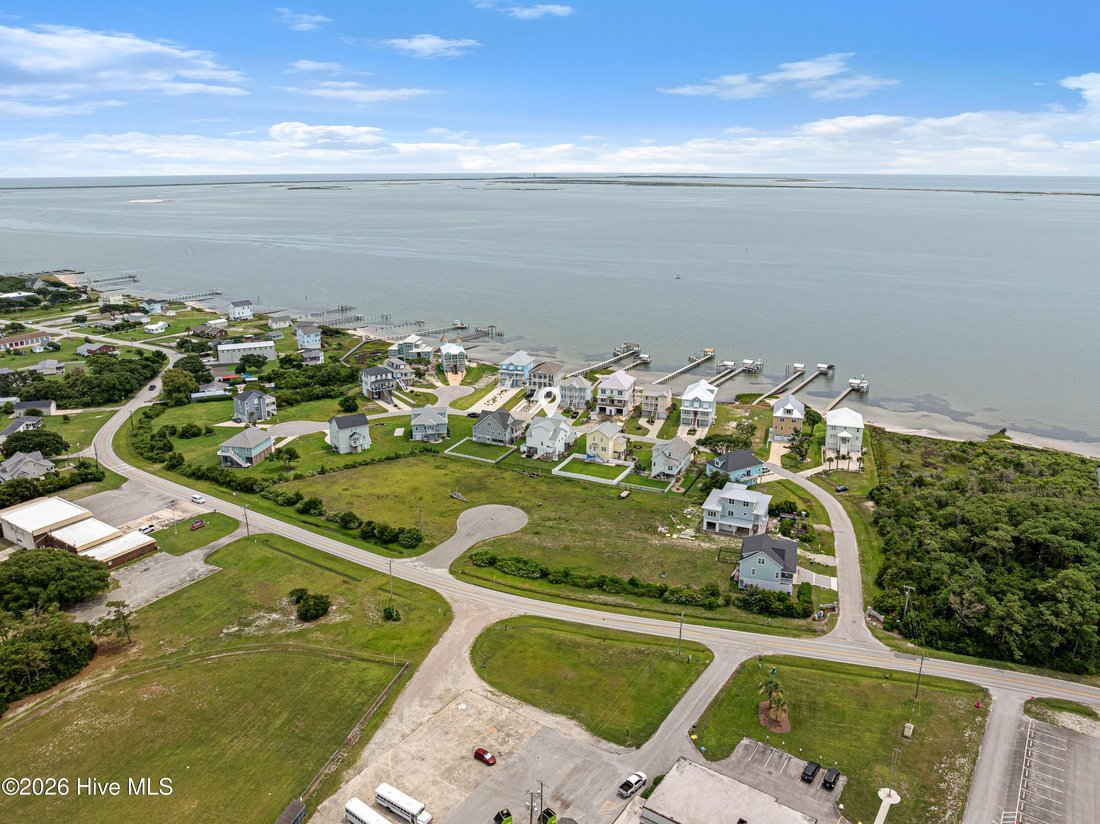House in Harkers Island, North Carolina, United States 4 - 18456364