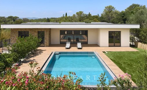 Villa in Counillier Valescure, Frejus, France 1