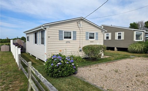 South Kingstown, Rhode Island, United States 1