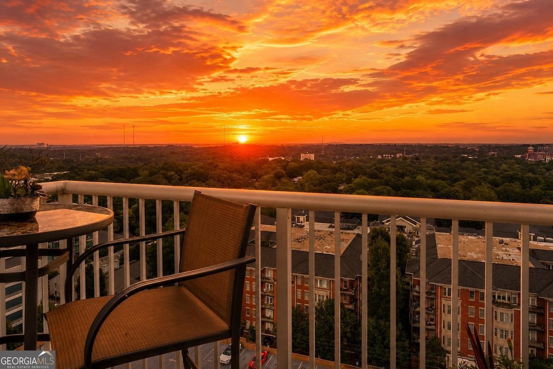 Condo in Atlanta, Georgia, United States 2 - 18453439