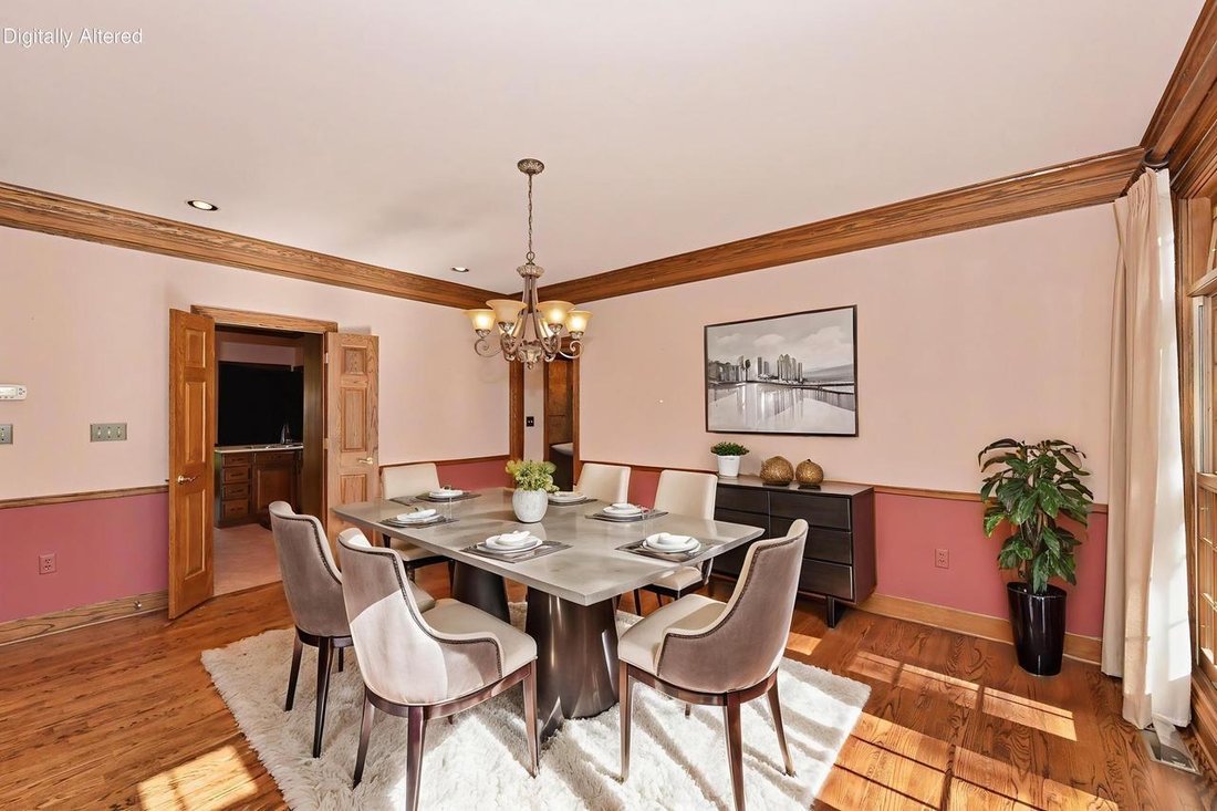 Condo in Elm Grove, Wisconsin, United States 5 - 18463800
