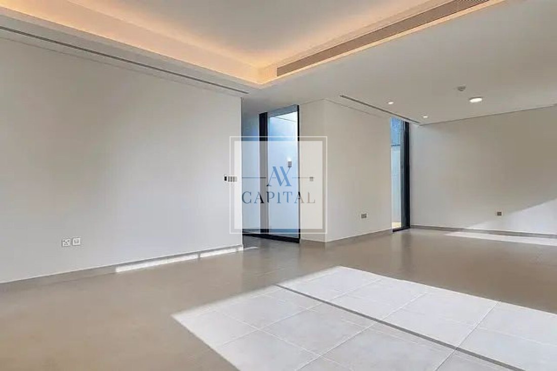 Villa in Business Bay, Dubai, United Arab Emirates 1 - 18457360