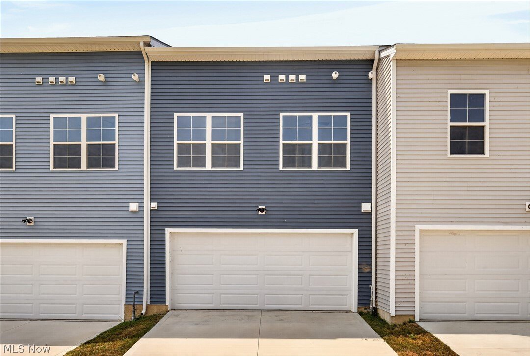 Townhouse in Lorain, Ohio, United States 4 - 18466326
