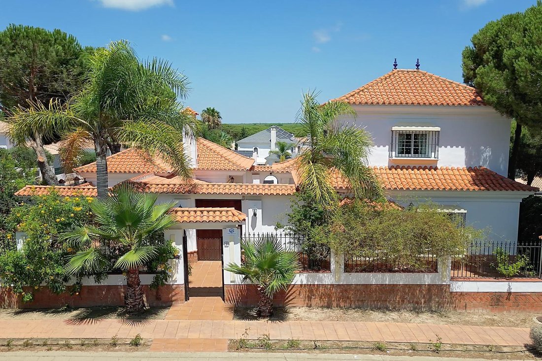 Villa in Cartaya, Andalusia, Spain 1 - 18460473