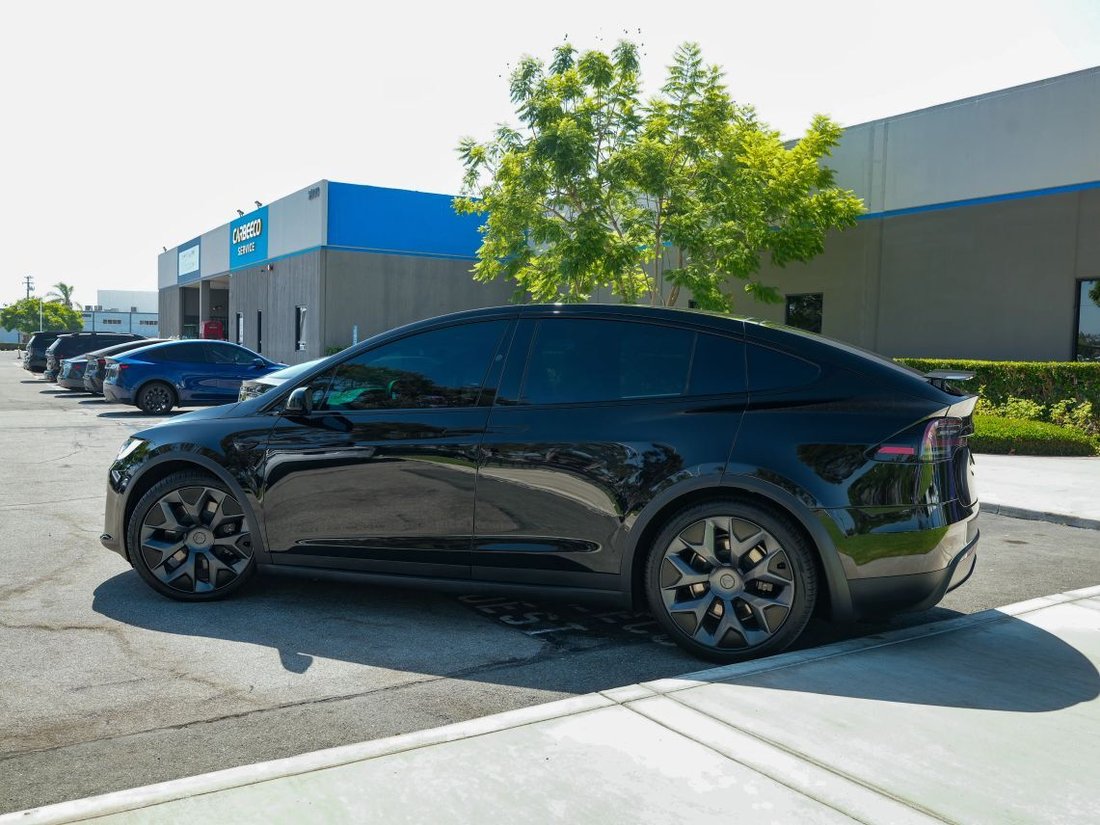 Suv in Costa Mesa, CA, United States 4 - 18432682