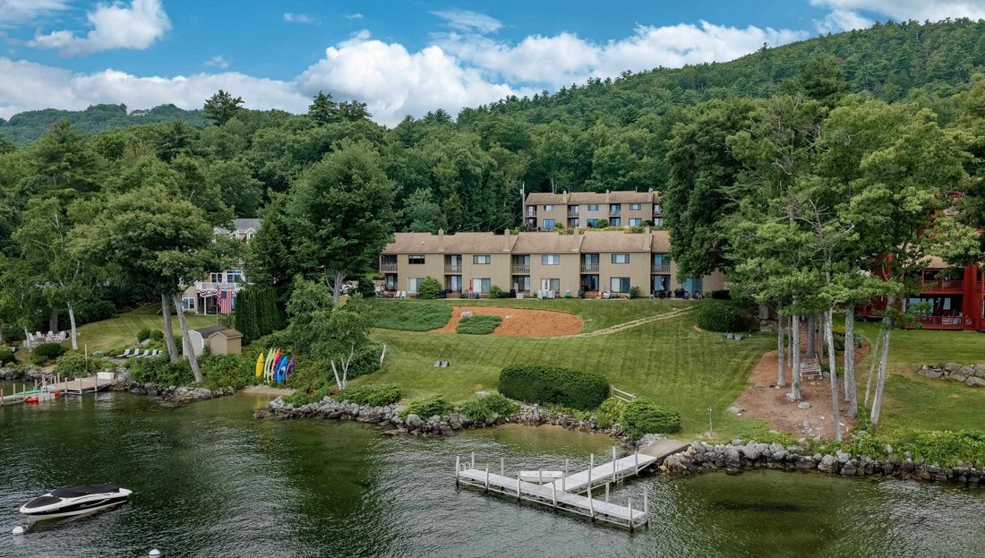 Condo in Gilford, New Hampshire, United States 4 - 18459974