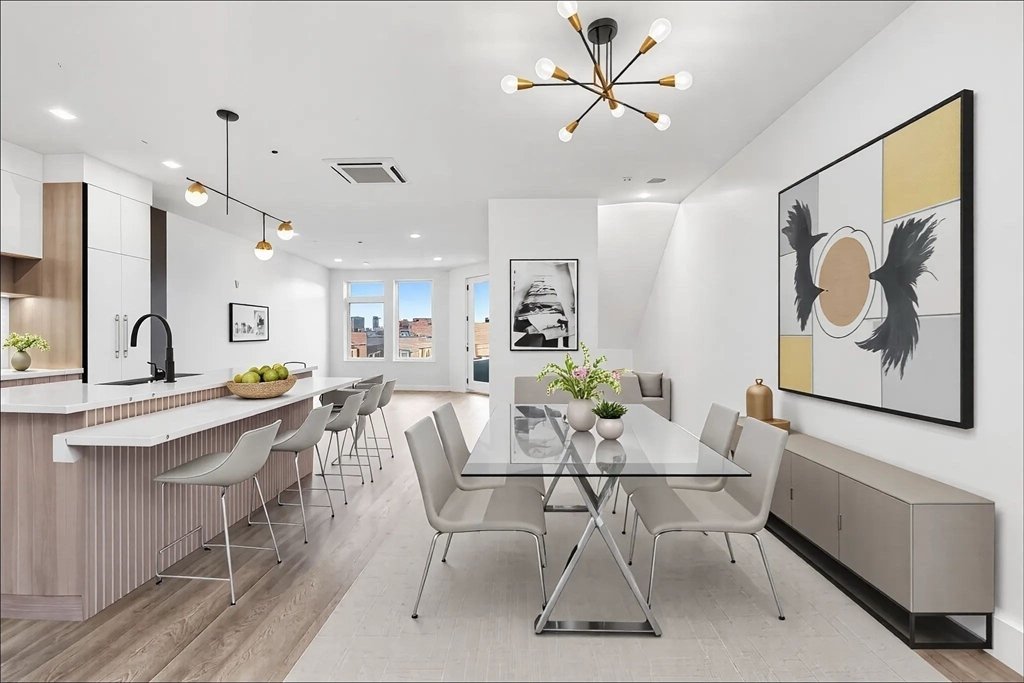 Condo in Boston, Massachusetts, United States 1 - 18457824