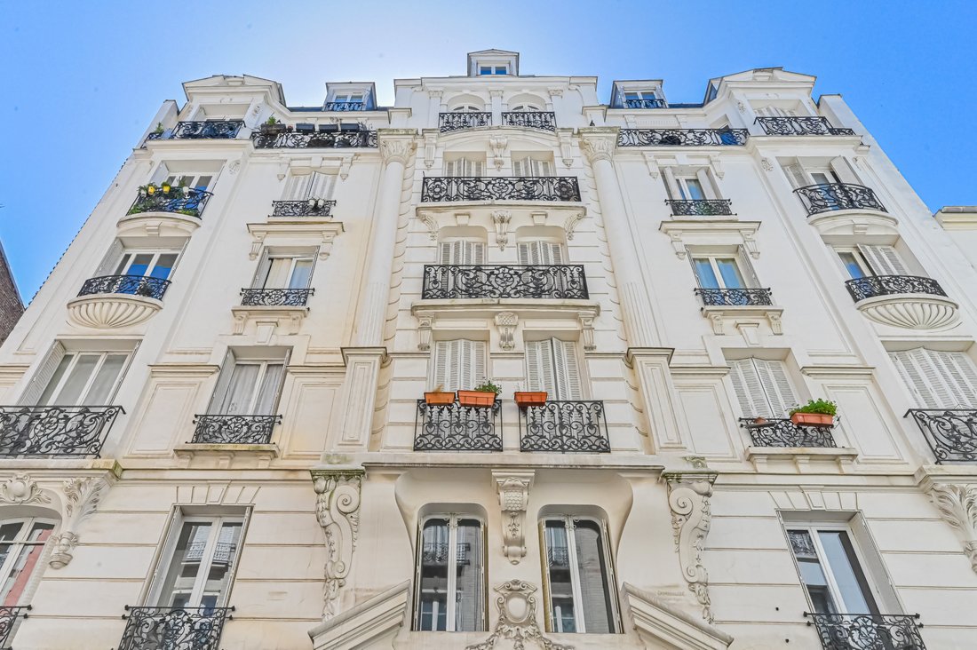 Apartment in Grange Aux Belles-Terrage, Paris 10e Arrondissement, Paris 1 - 18048605