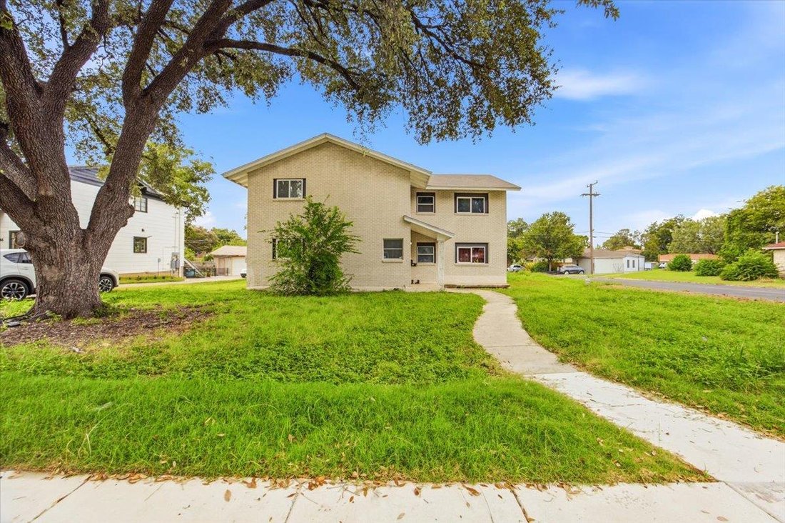 House in San Antonio, Texas, United States 1 - 18459433
