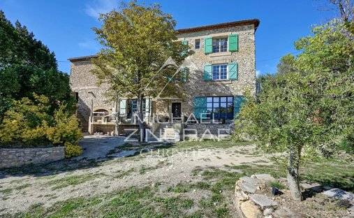 House in Lauris, Provence-Alpes-Côte d'Azur, France 1