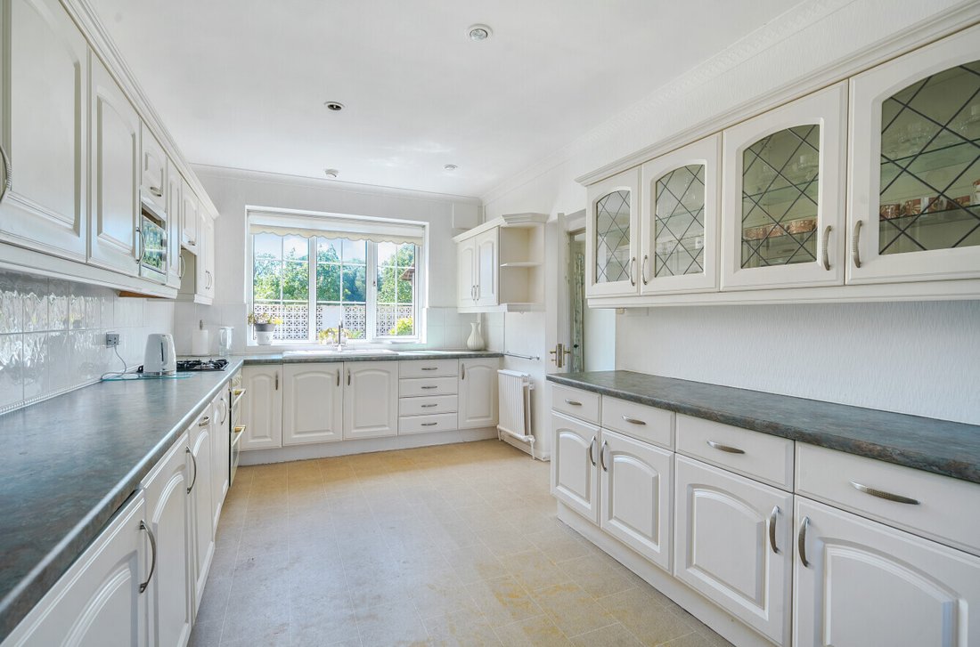 House in Lyndhurst, England 2 - 18462500