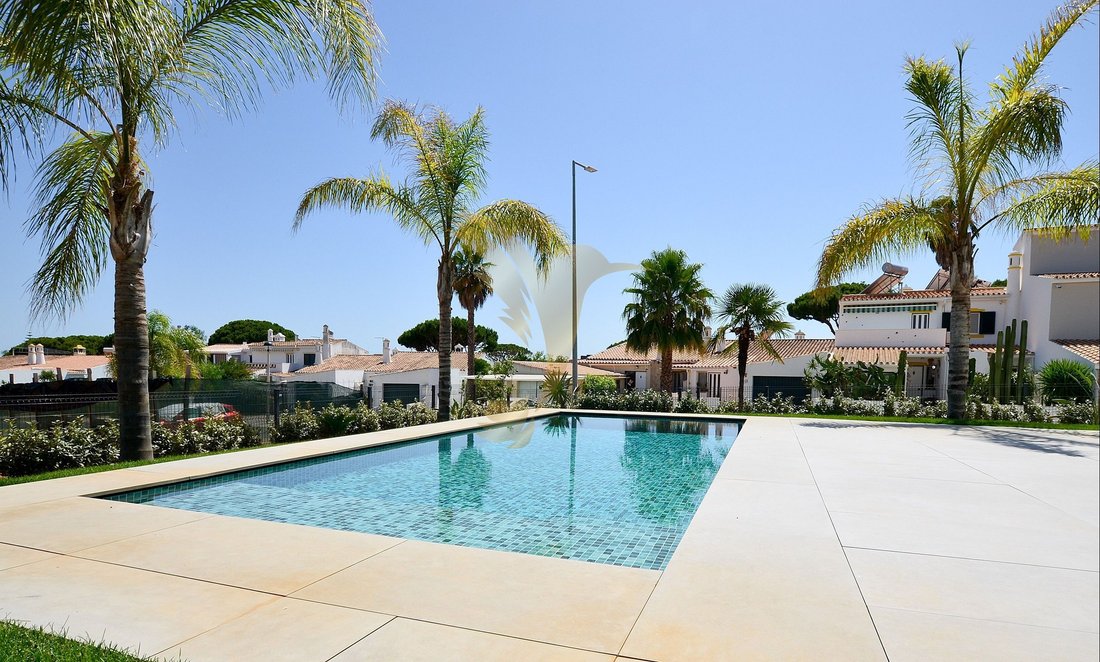 Villa in Loule (Sao Clemente), Algarve, Portugal 4 - 18463789