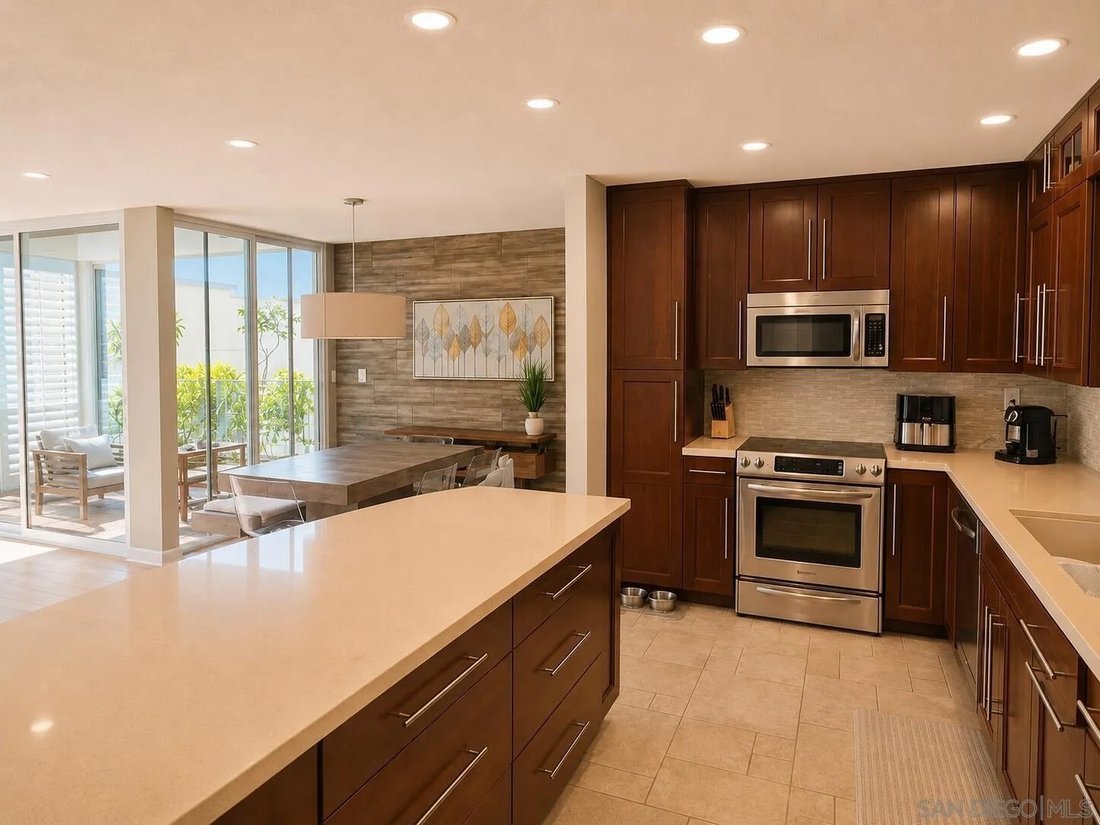 Condo in San Diego, California, United States 4 - 18459188