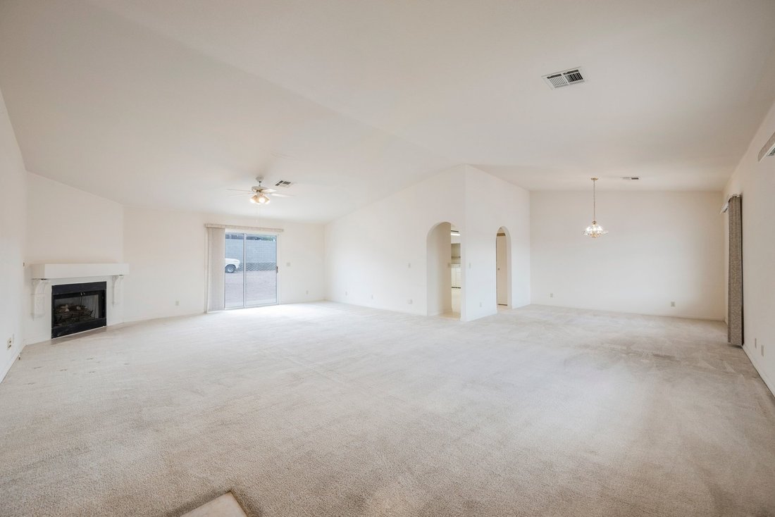 House in Henderson, Nevada, United States 4 - 18458003