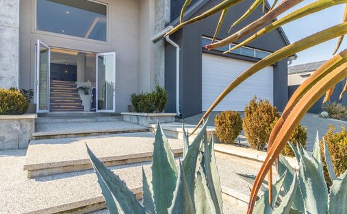 House in Halfway House Estate, Gauteng, South Africa 1