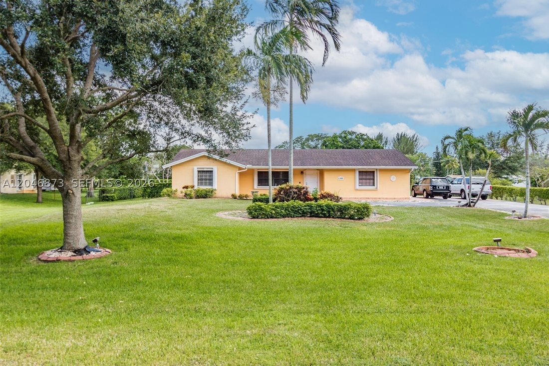 House in Davie, Florida, United States 1 - 18456109